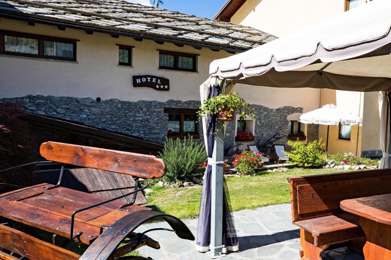 Etoile Des Neiges Hotel Sauze D'Oulx Exterior photo